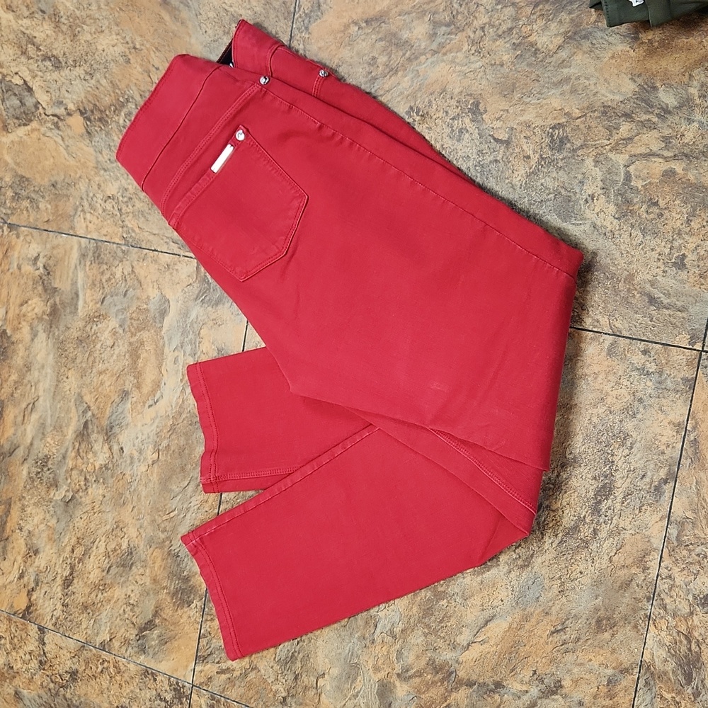 Red‎ stretch jeggings
